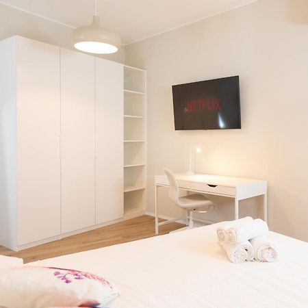 Dreams Exclusive Apartments With Terrace - Free Parking - M1 Station - Near Center Milão Exterior foto