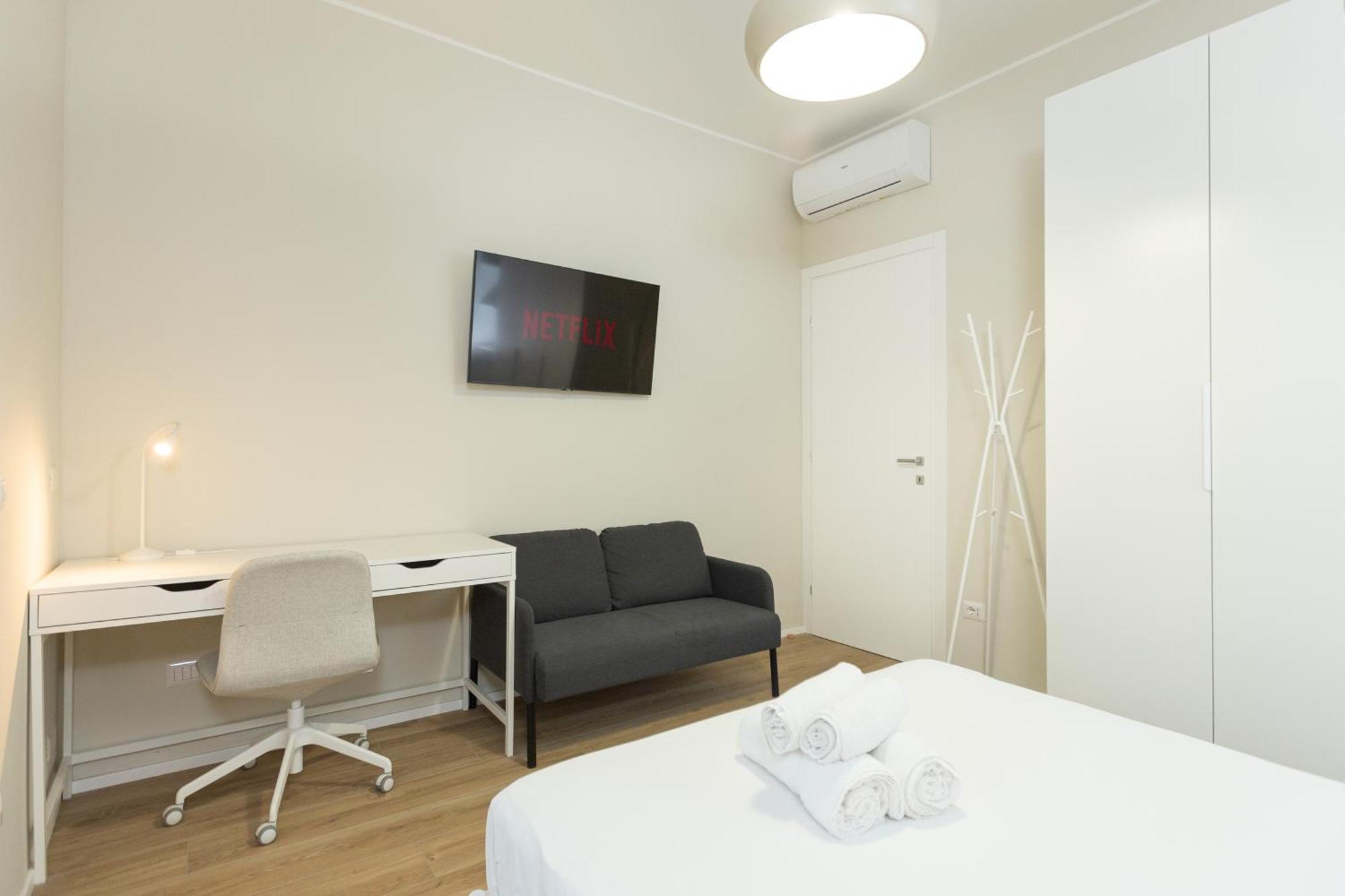 Dreams Exclusive Apartments With Terrace - Free Parking - M1 Station - Near Center Milão Exterior foto