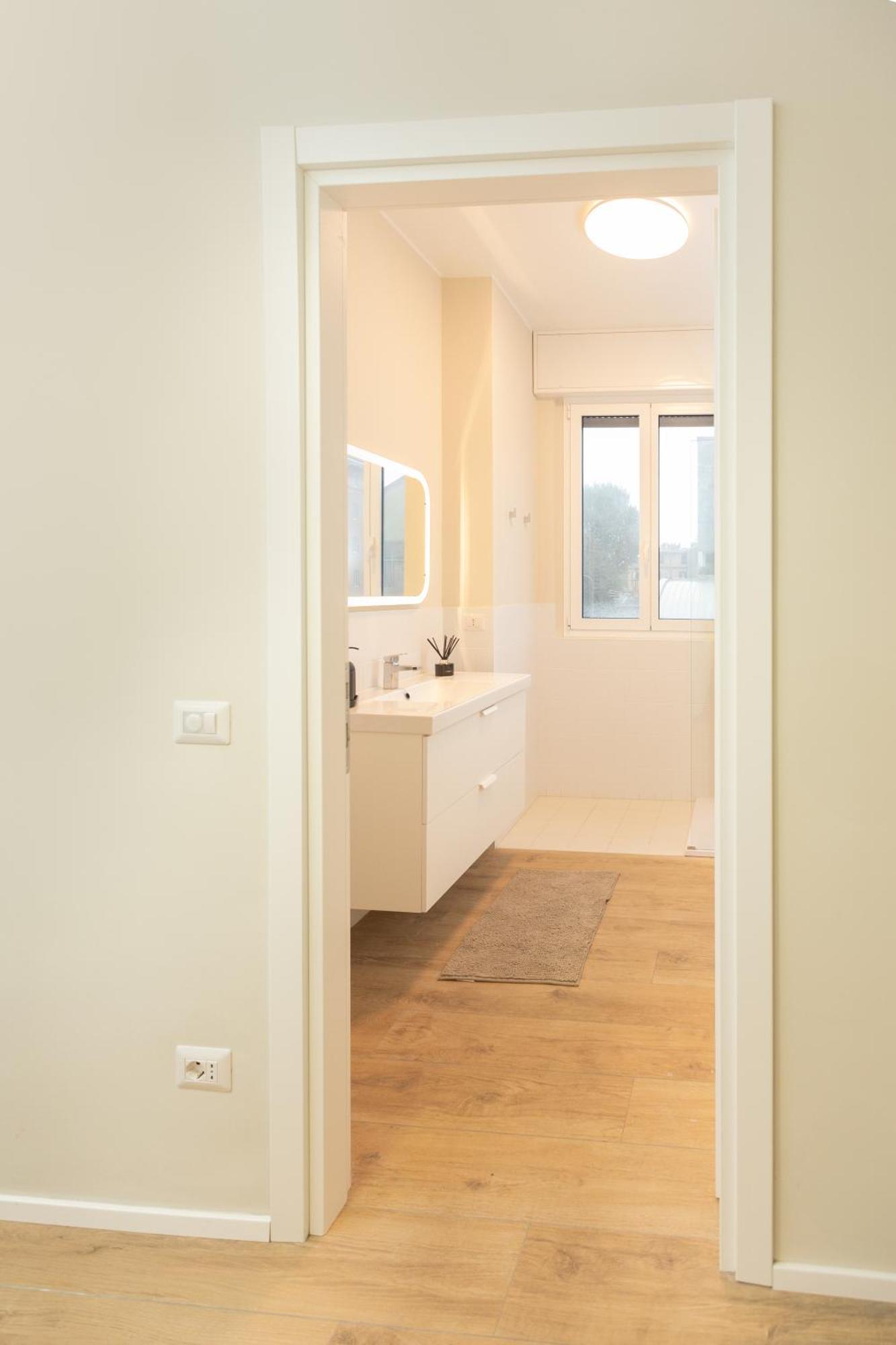 Dreams Exclusive Apartments With Terrace - Free Parking - M1 Station - Near Center Milão Exterior foto