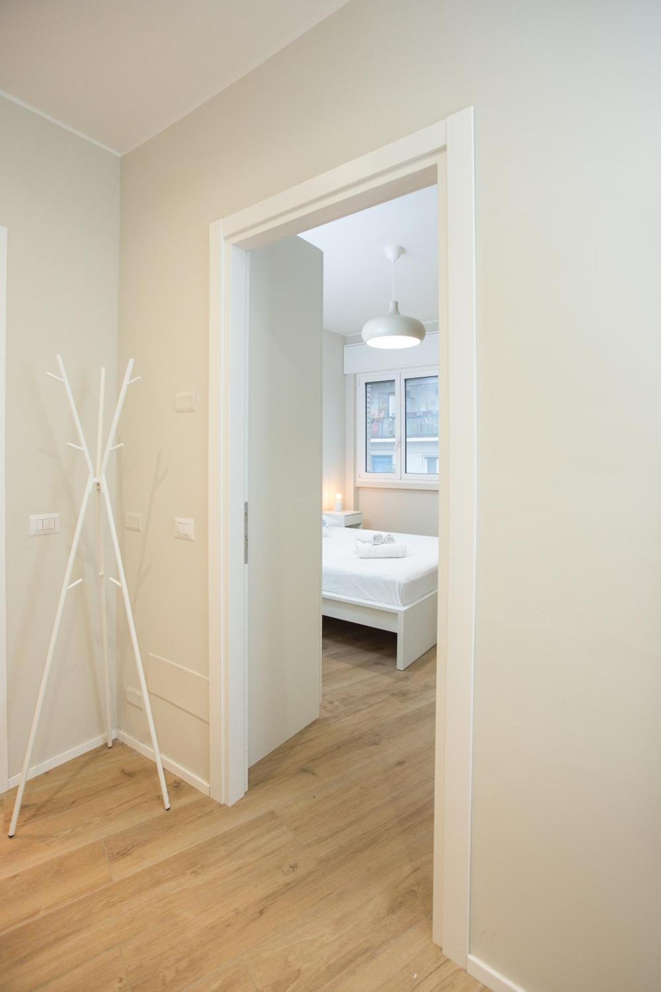 Dreams Exclusive Apartments With Terrace - Free Parking - M1 Station - Near Center Milão Exterior foto