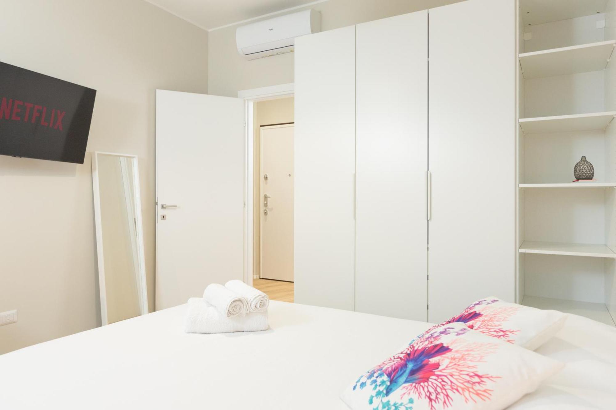 Dreams Exclusive Apartments With Terrace - Free Parking - M1 Station - Near Center Milão Exterior foto
